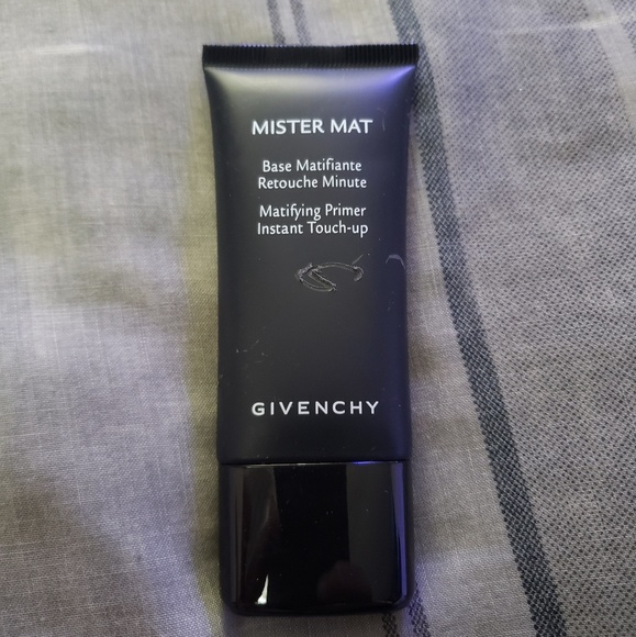 givenchy mr mat primer